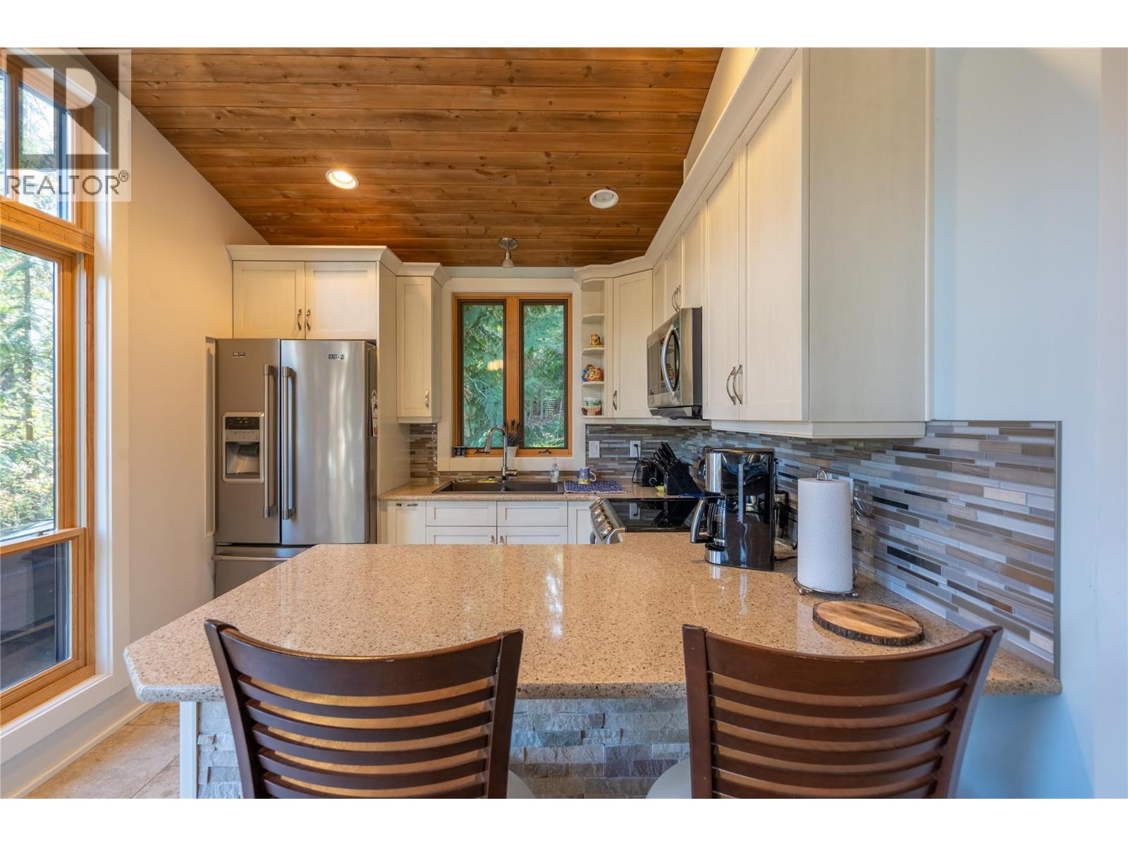 1722 WEST LAKE Drive - 73