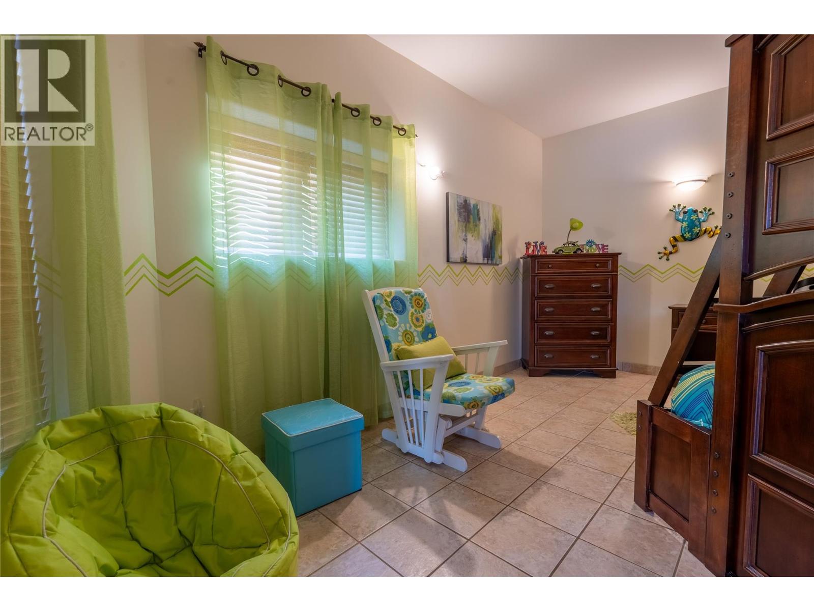 1722 WEST LAKE Drive - 54