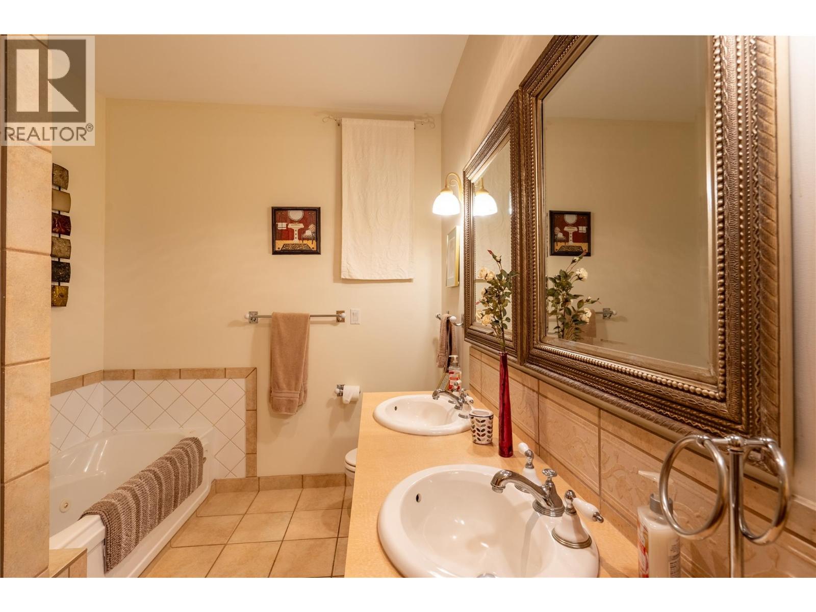 1722 WEST LAKE Drive - 70