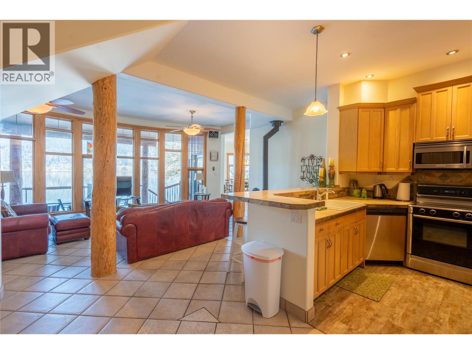 1722 WEST LAKE Drive - 66