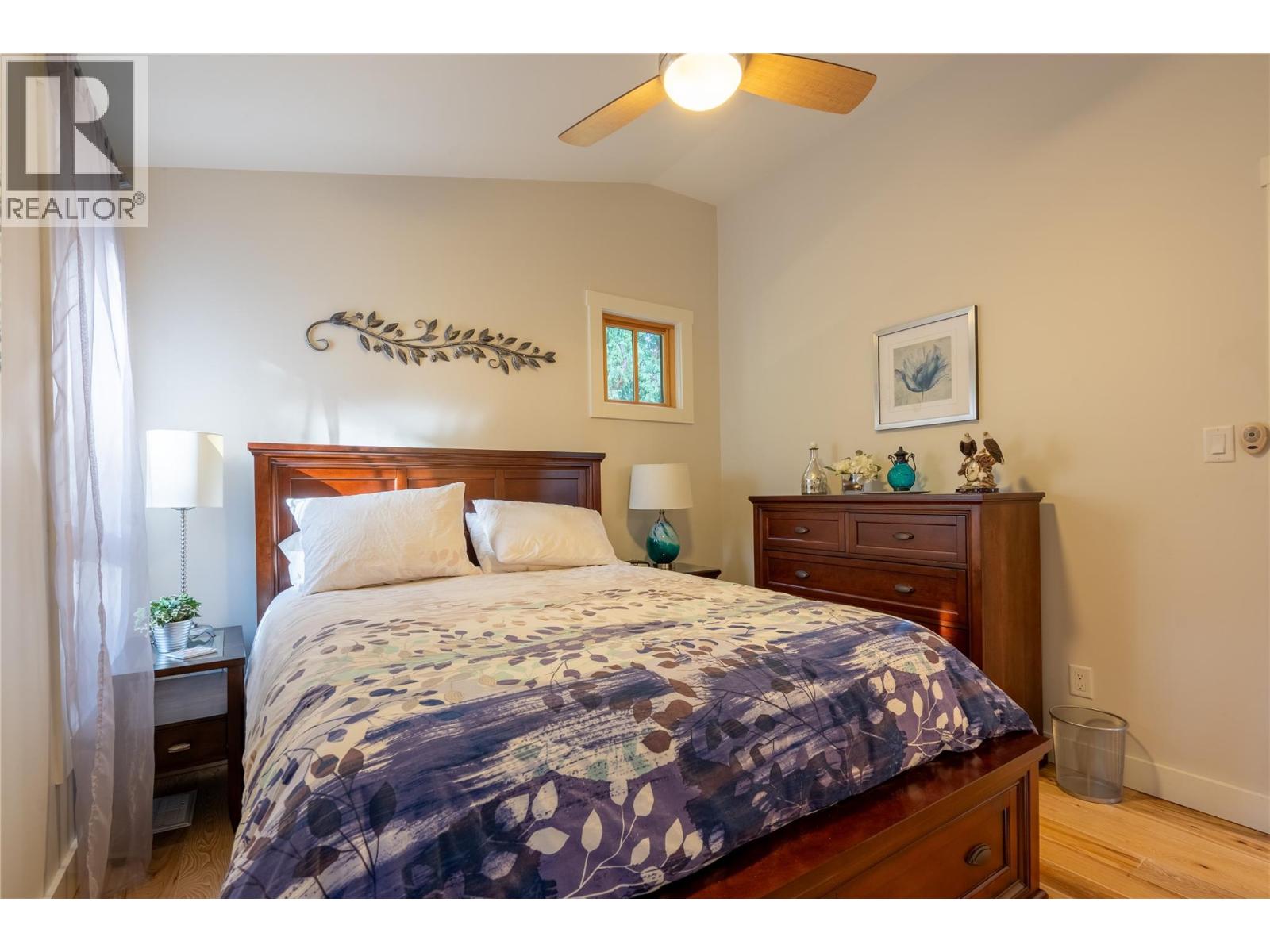 1722 WEST LAKE Drive - 84
