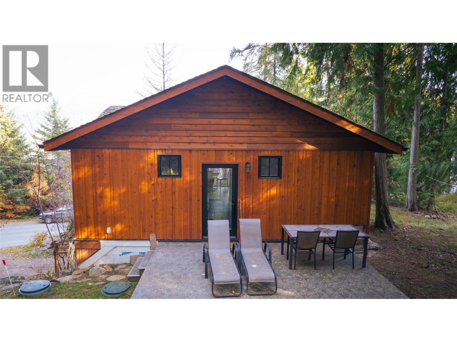 1722 WEST LAKE Drive - 93