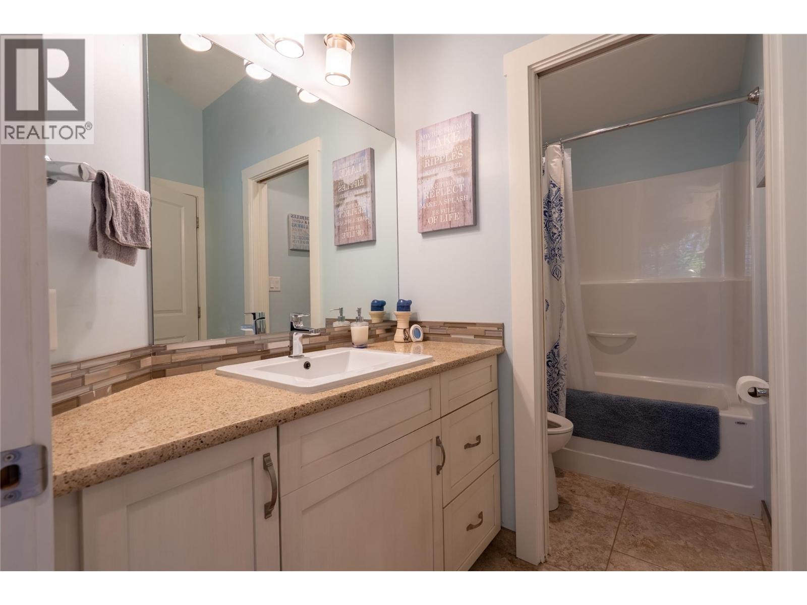 1722 WEST LAKE Drive - 82