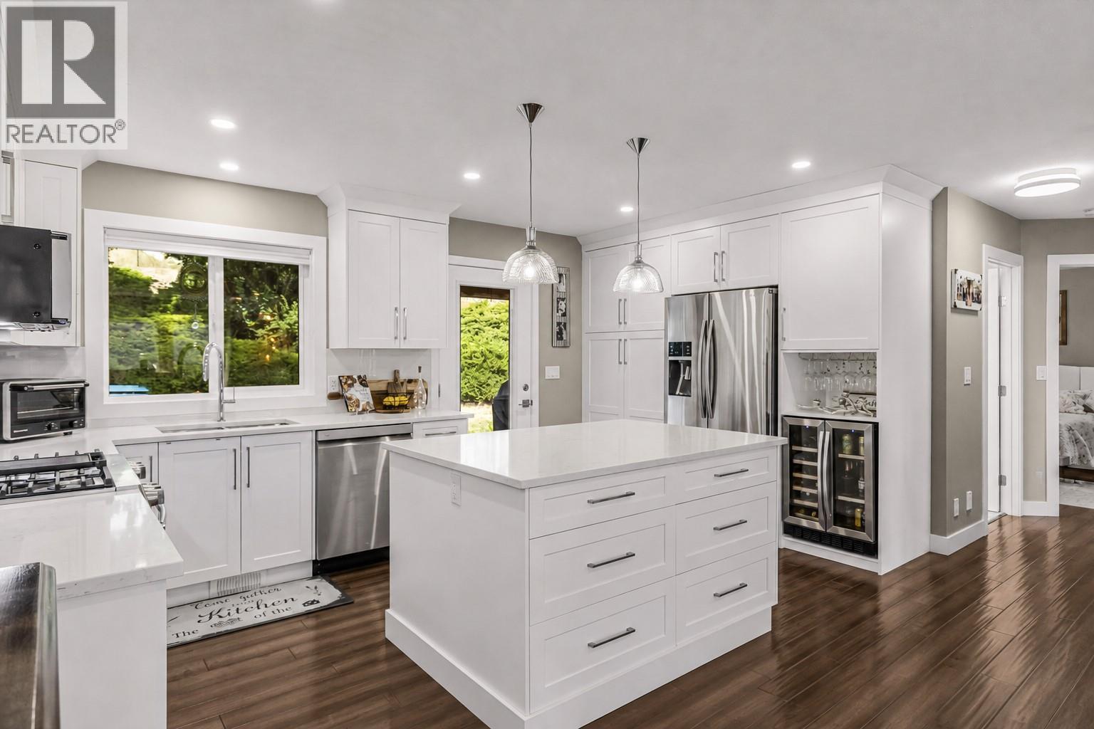6064 Ellison Avenue - 5