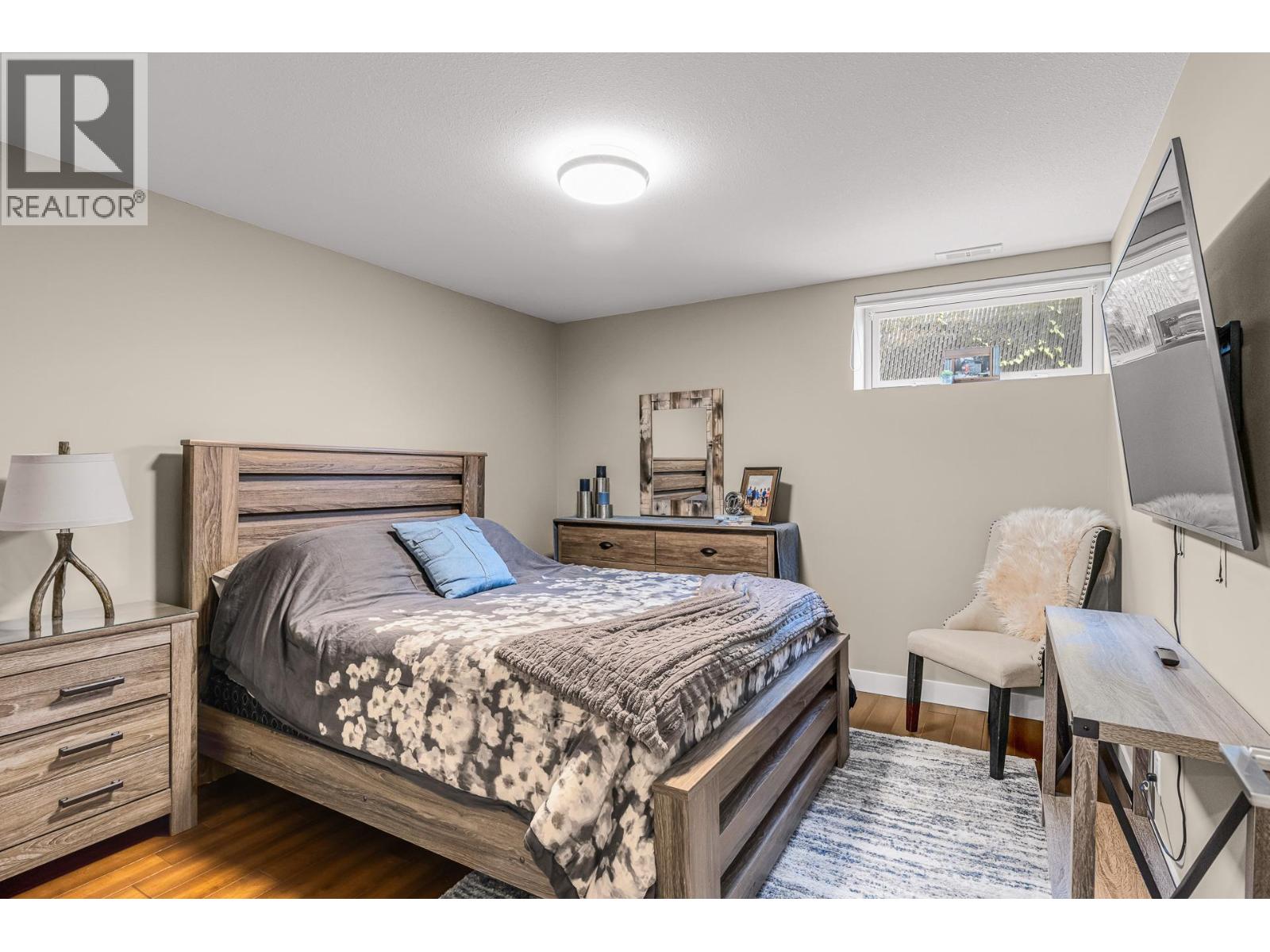 6064 Ellison Avenue - 27