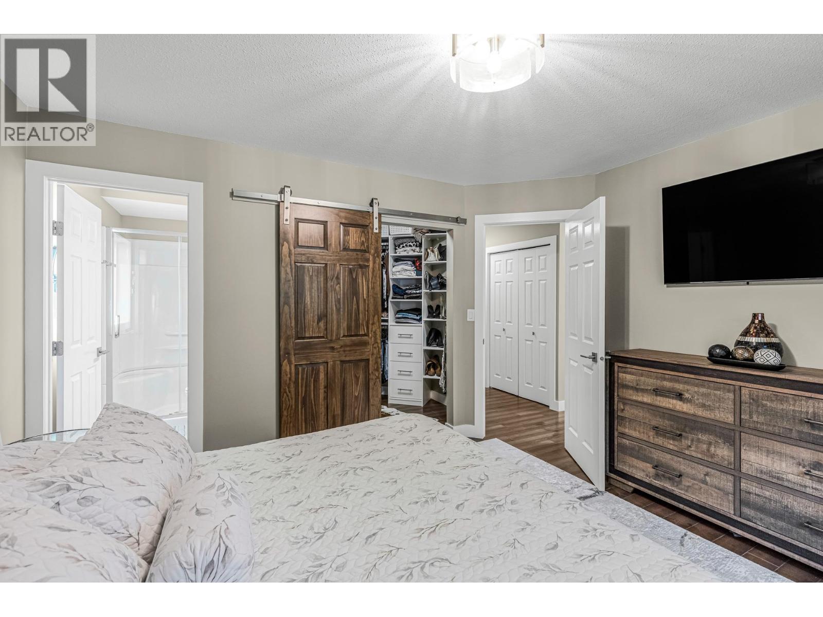 6064 Ellison Avenue - 14