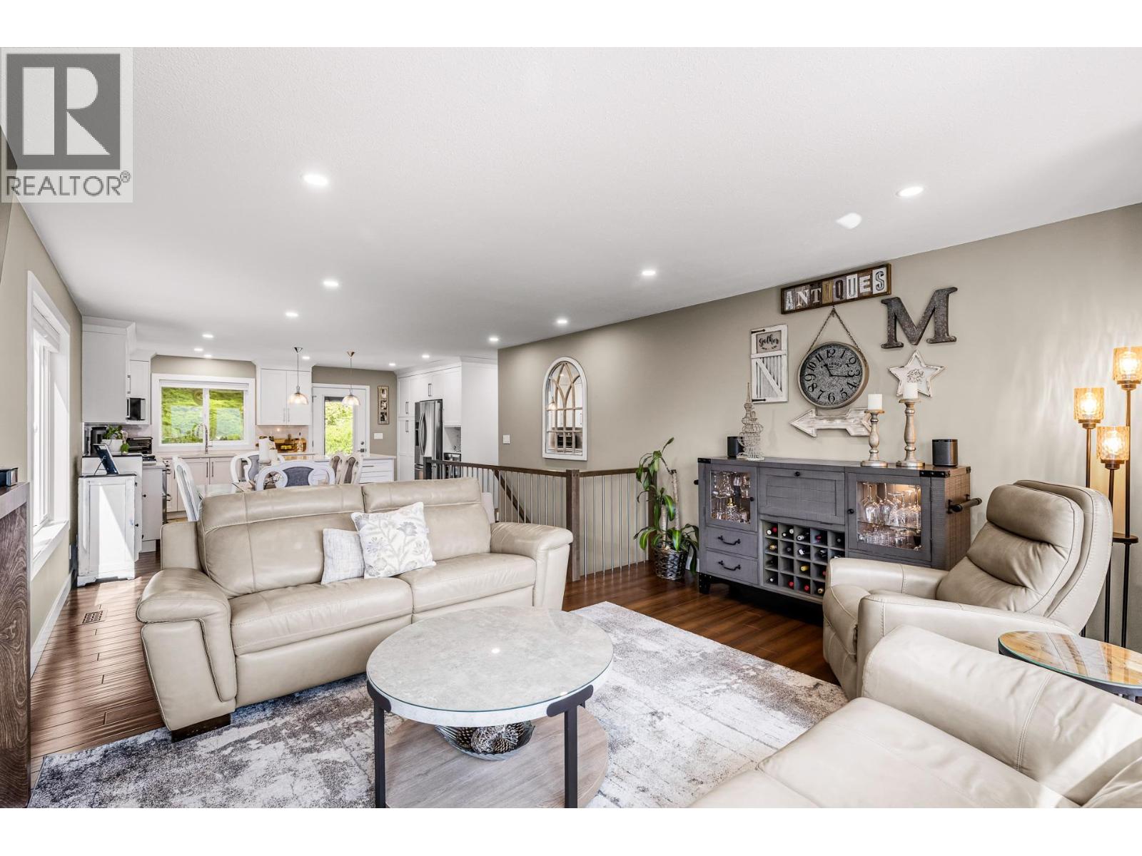 6064 Ellison Avenue - 10