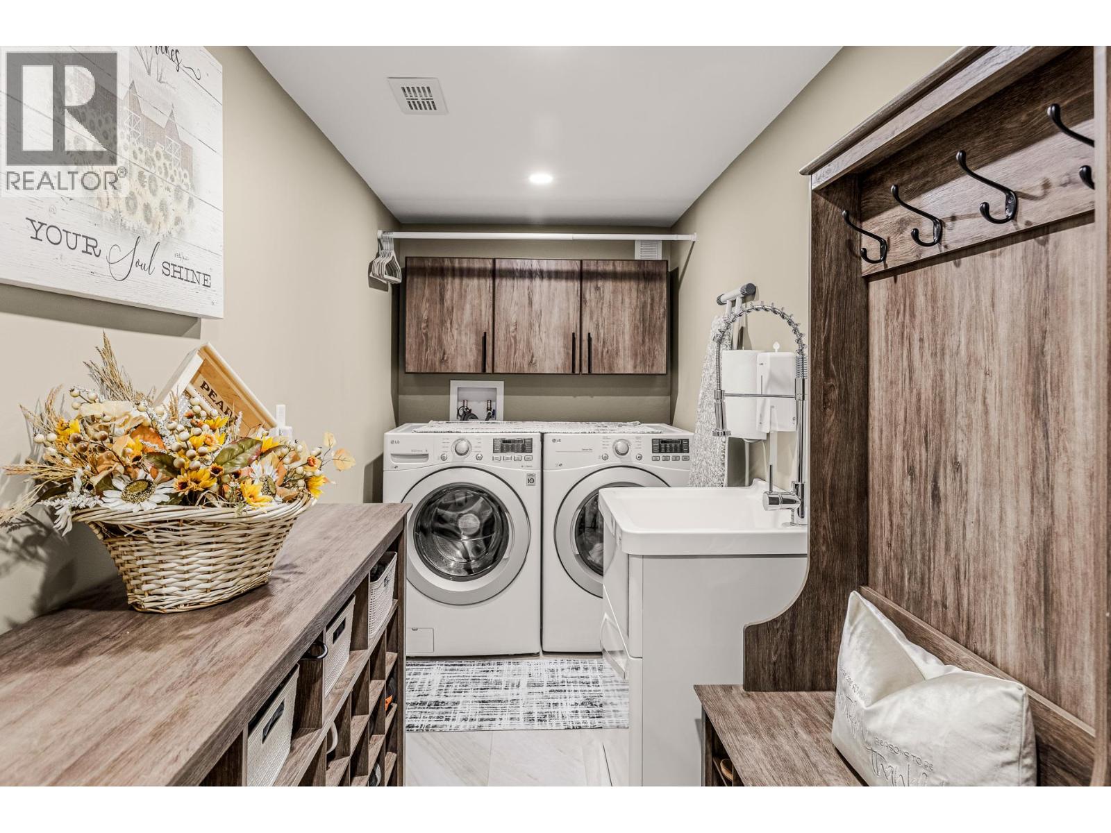 6064 Ellison Avenue - 29
