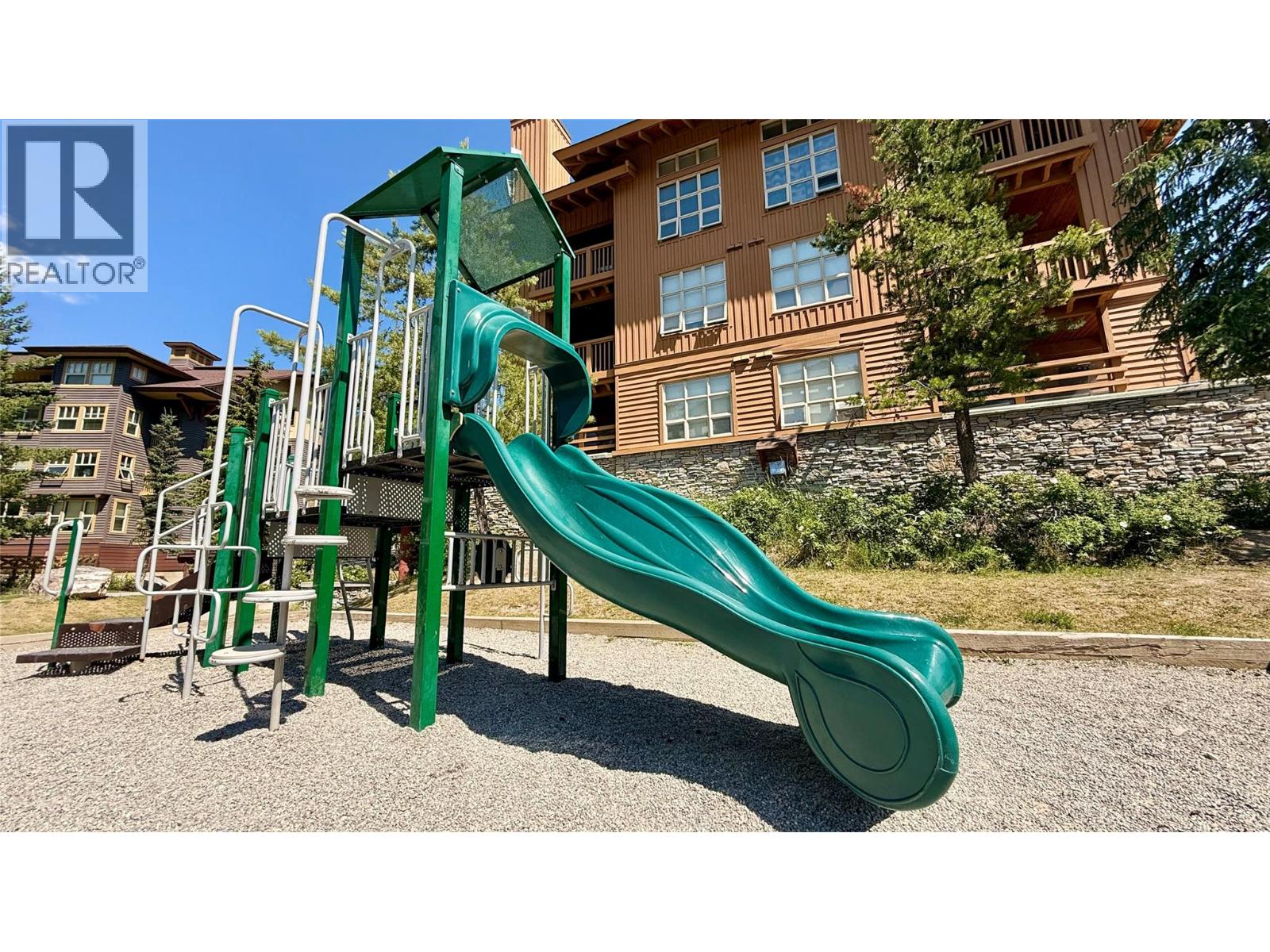 #322 2080 Summit Drive - 32