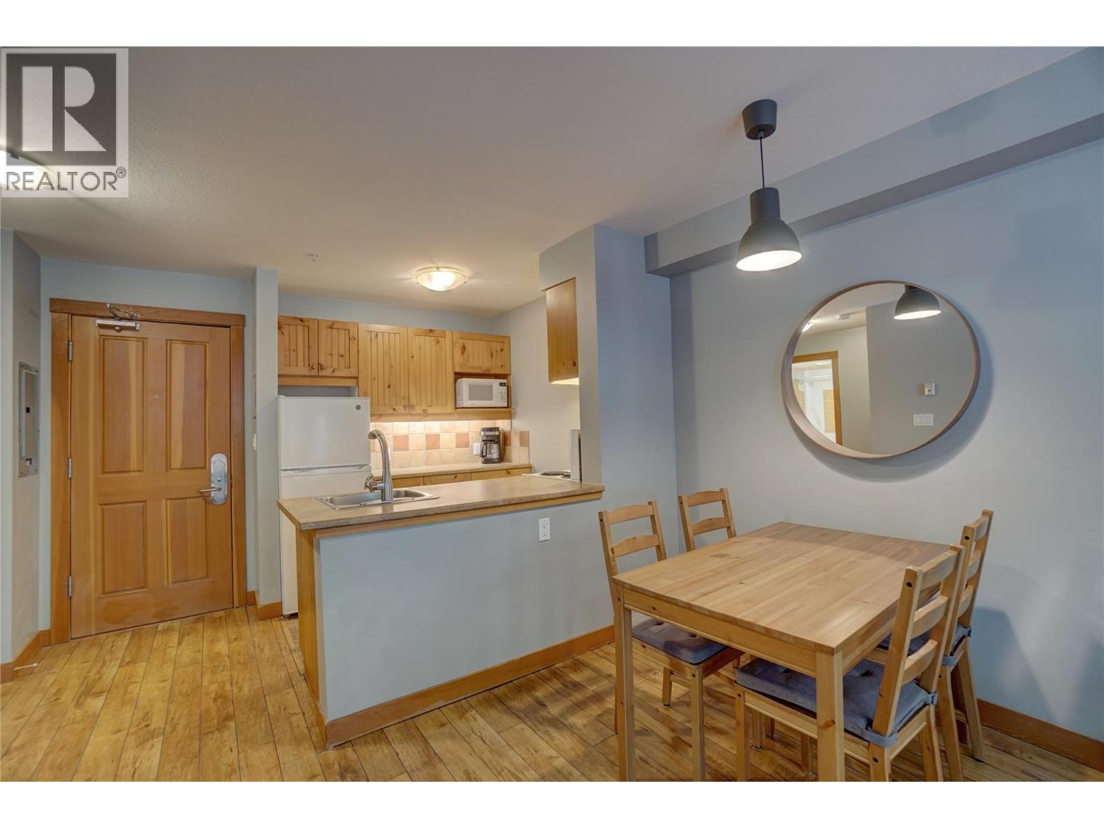 #322 2080 Summit Drive - 6