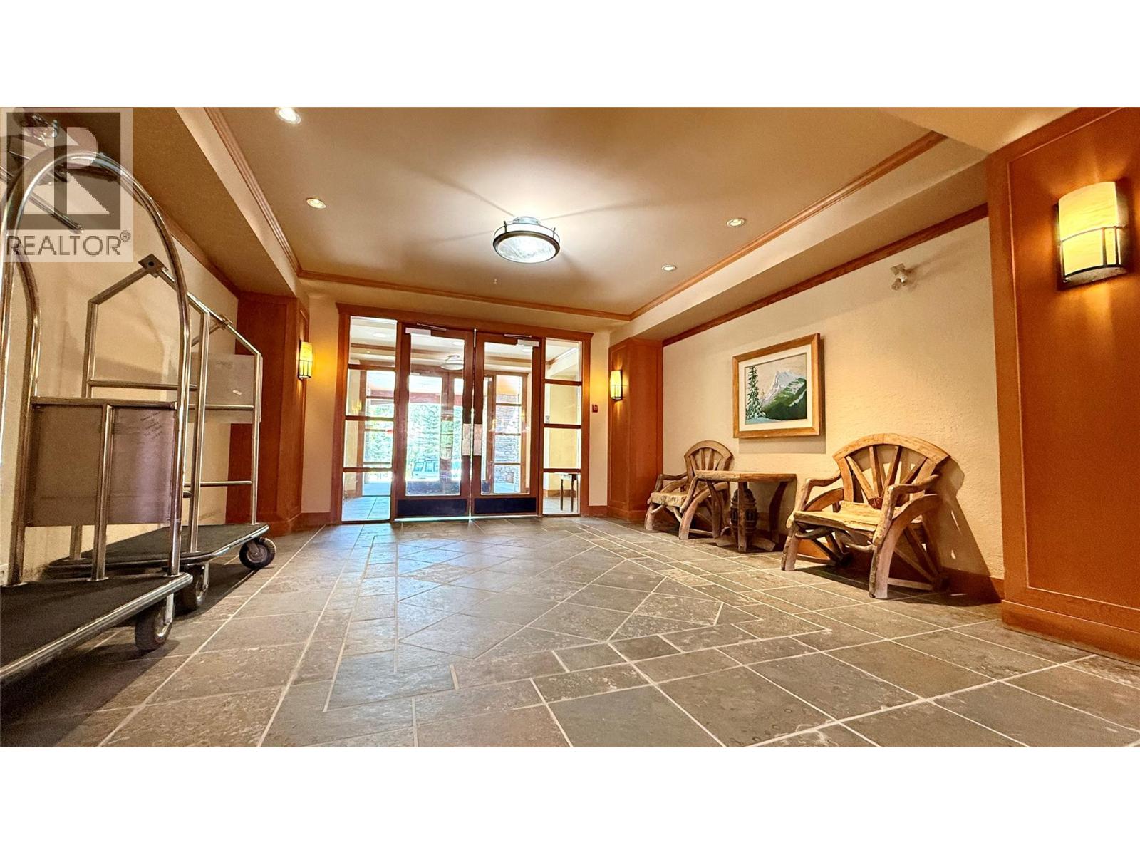 #322 2080 Summit Drive - 24