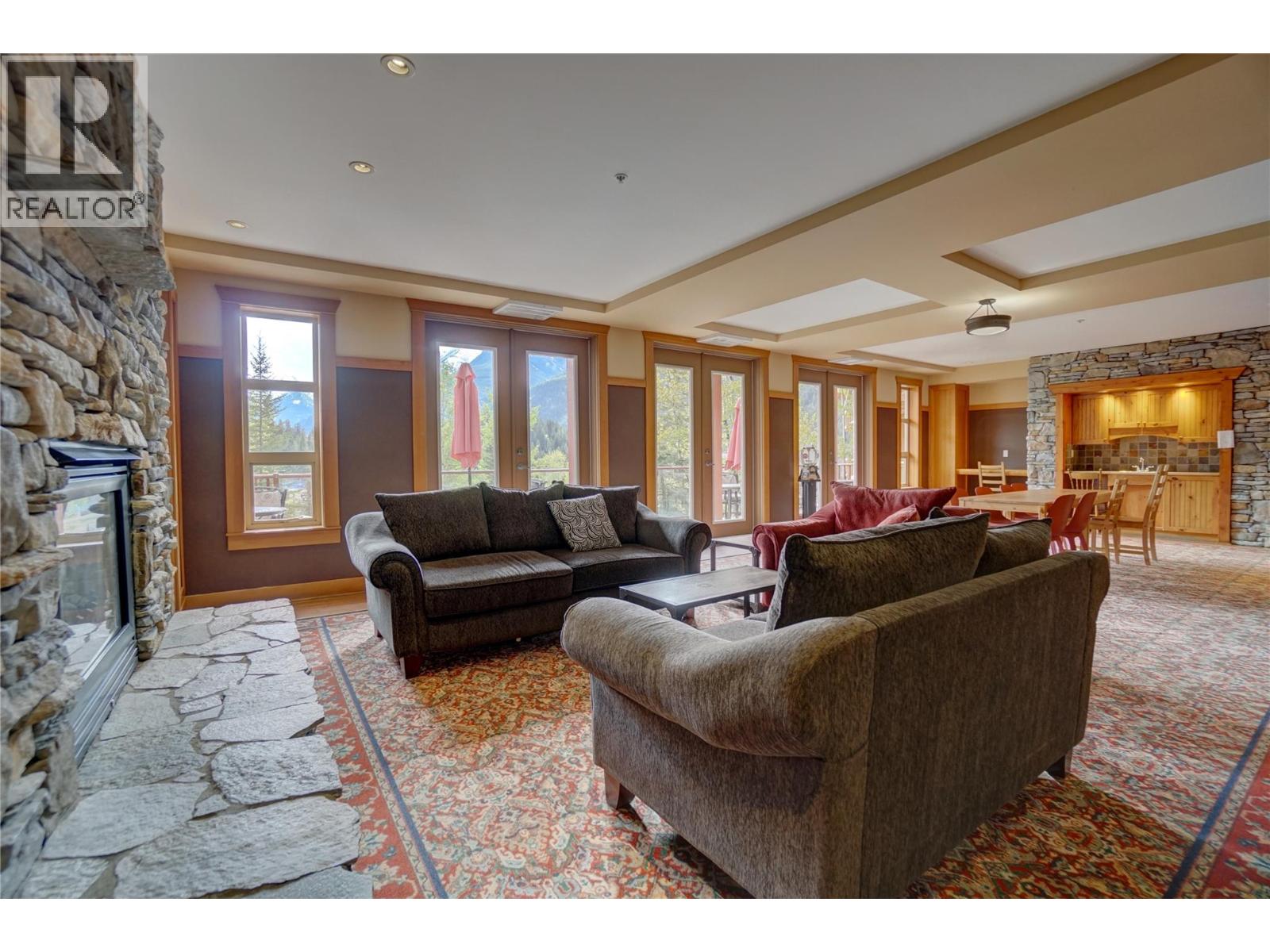#322 2080 Summit Drive - 16
