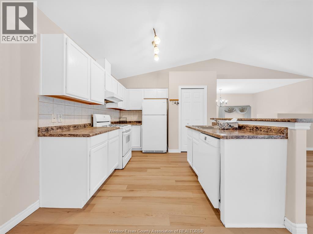 1455 DOBRICH STREET - 16