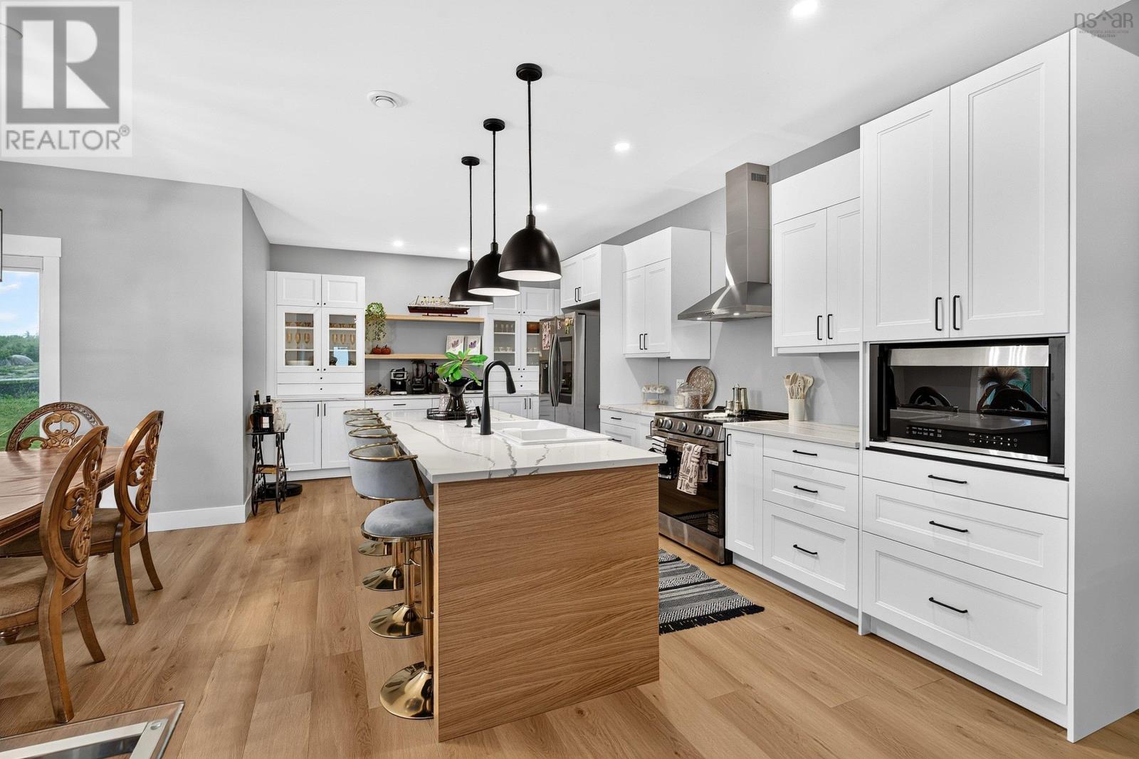 500 Hemlock Drive - 13