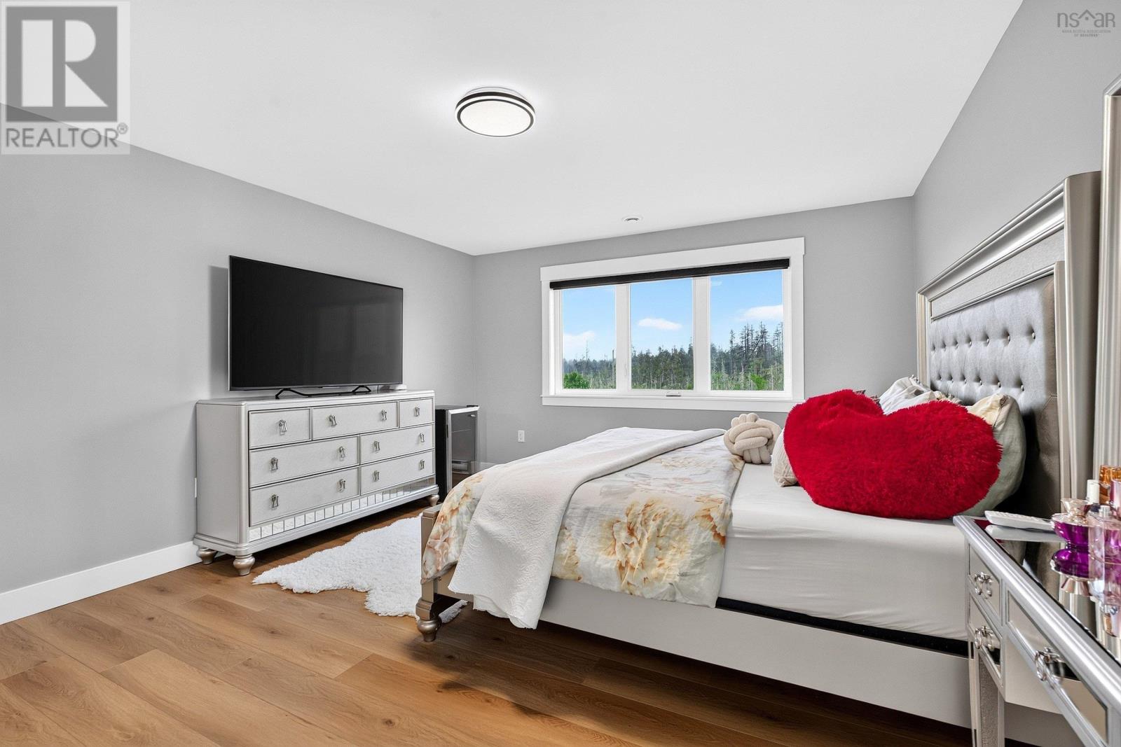 500 Hemlock Drive - 22