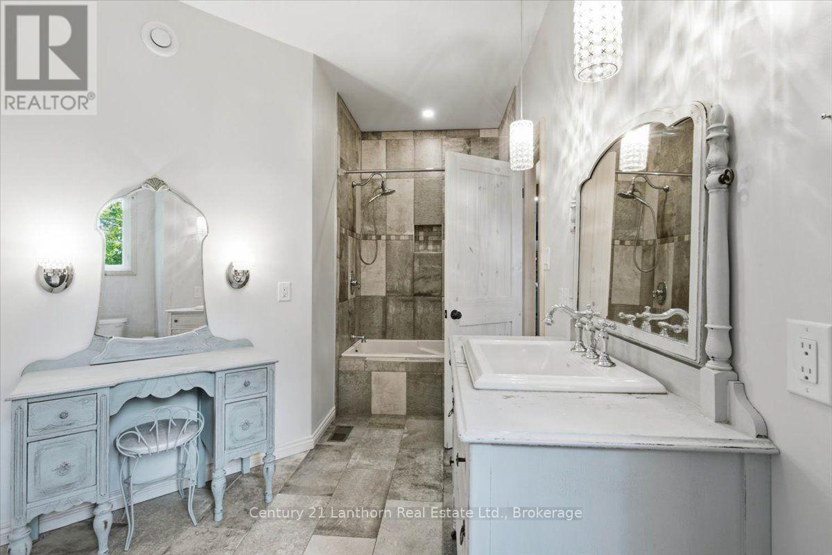 673 LAHEY ROAD - Image 31