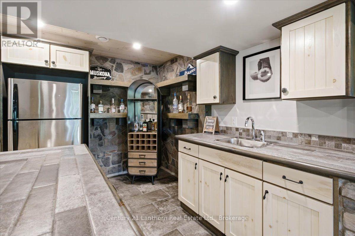 673 LAHEY ROAD - Image 38