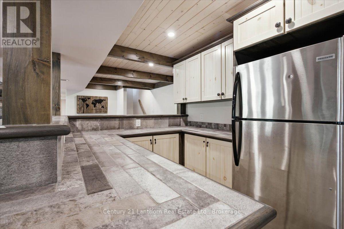 673 LAHEY ROAD - Image 39