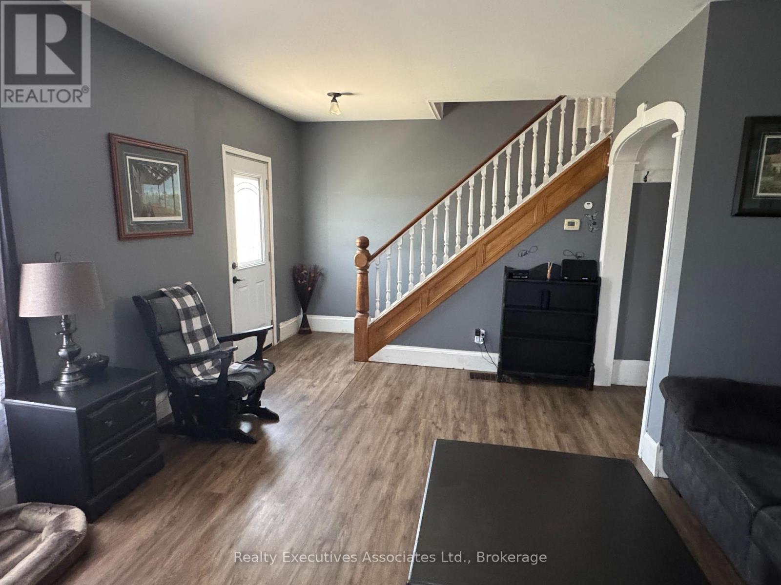 108 GODOLPHIN ROAD - 11