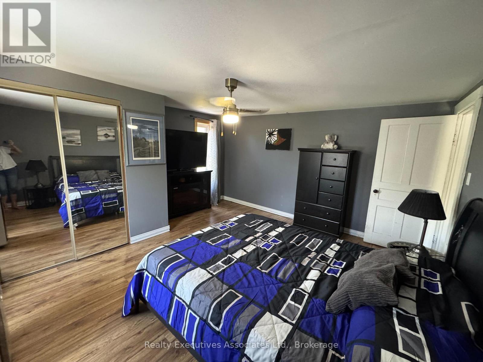 108 GODOLPHIN ROAD - 16
