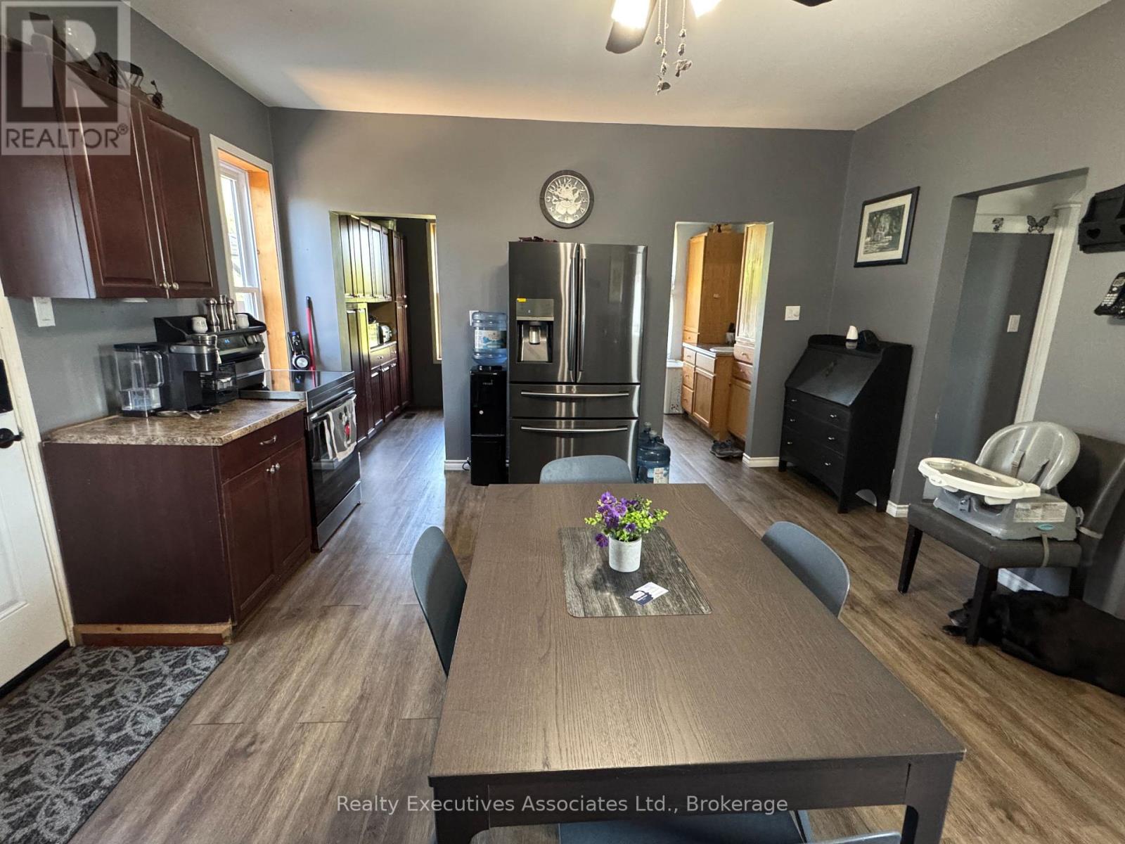 108 GODOLPHIN ROAD - 8