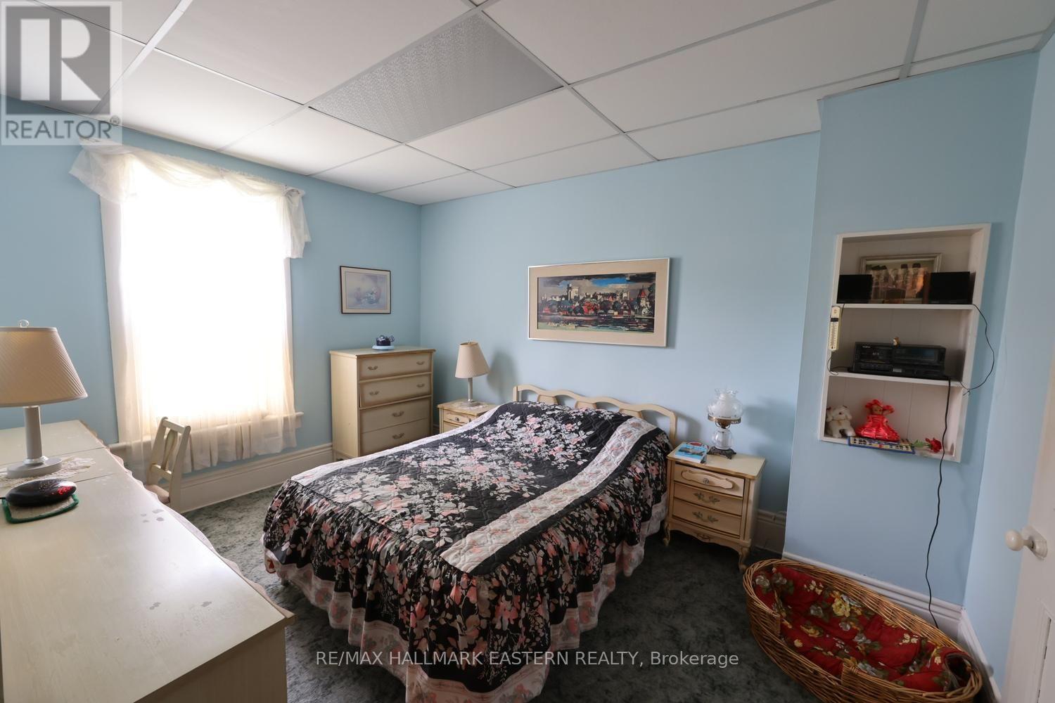 29 OAK STREET - Image 29