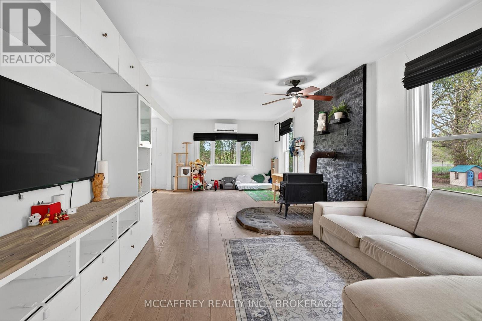 476 HOARDS ROAD - 11
