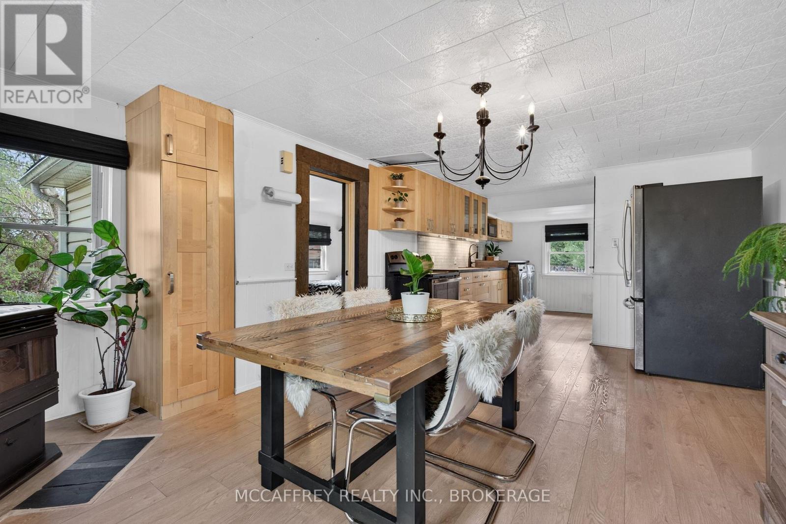 476 HOARDS ROAD - 13