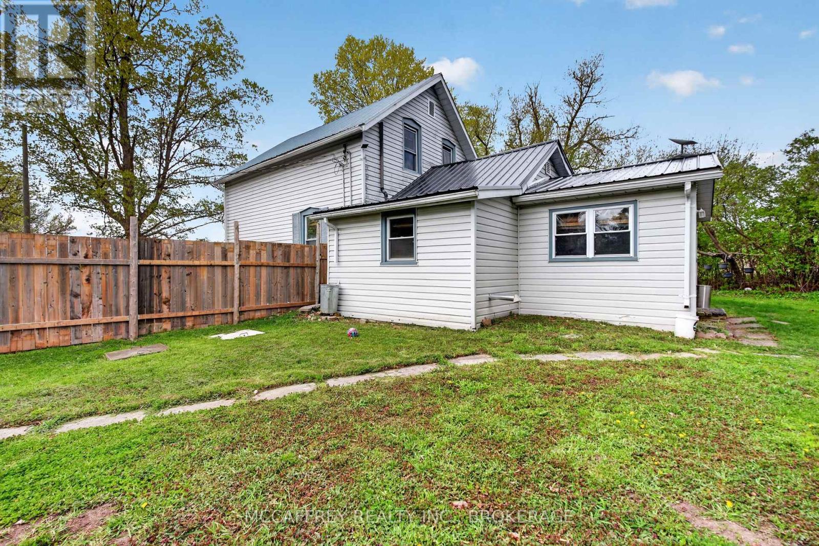 476 HOARDS ROAD - 34