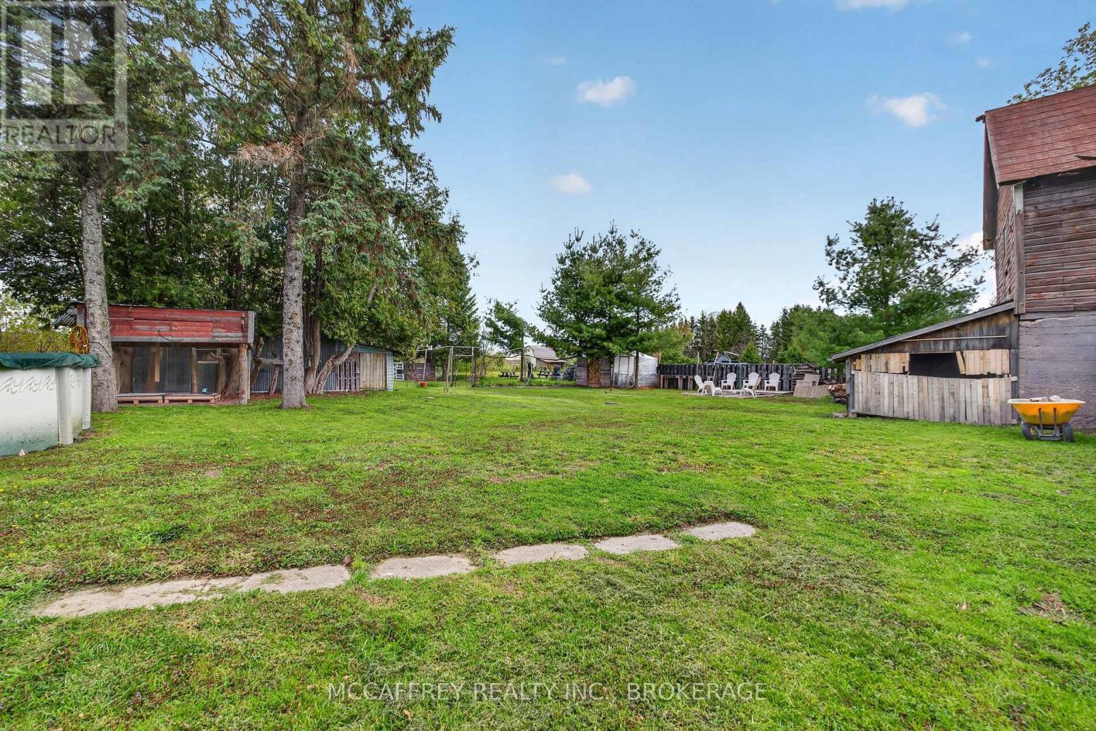 476 HOARDS ROAD - 35
