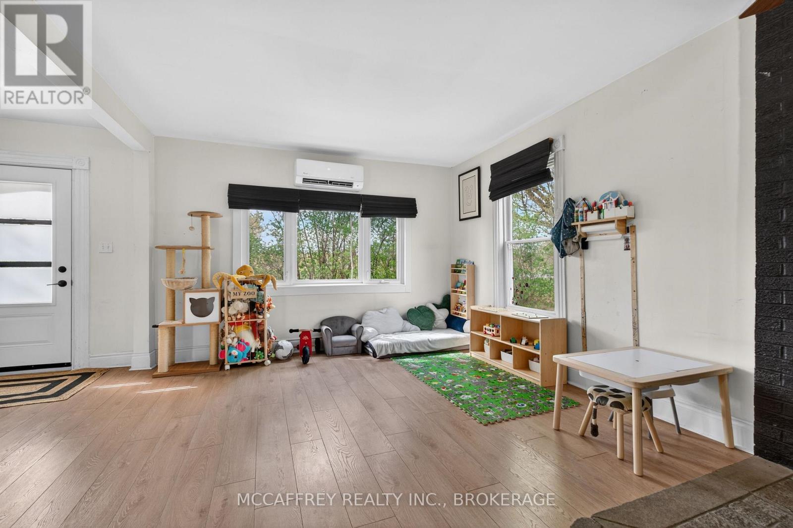 476 HOARDS ROAD - 8