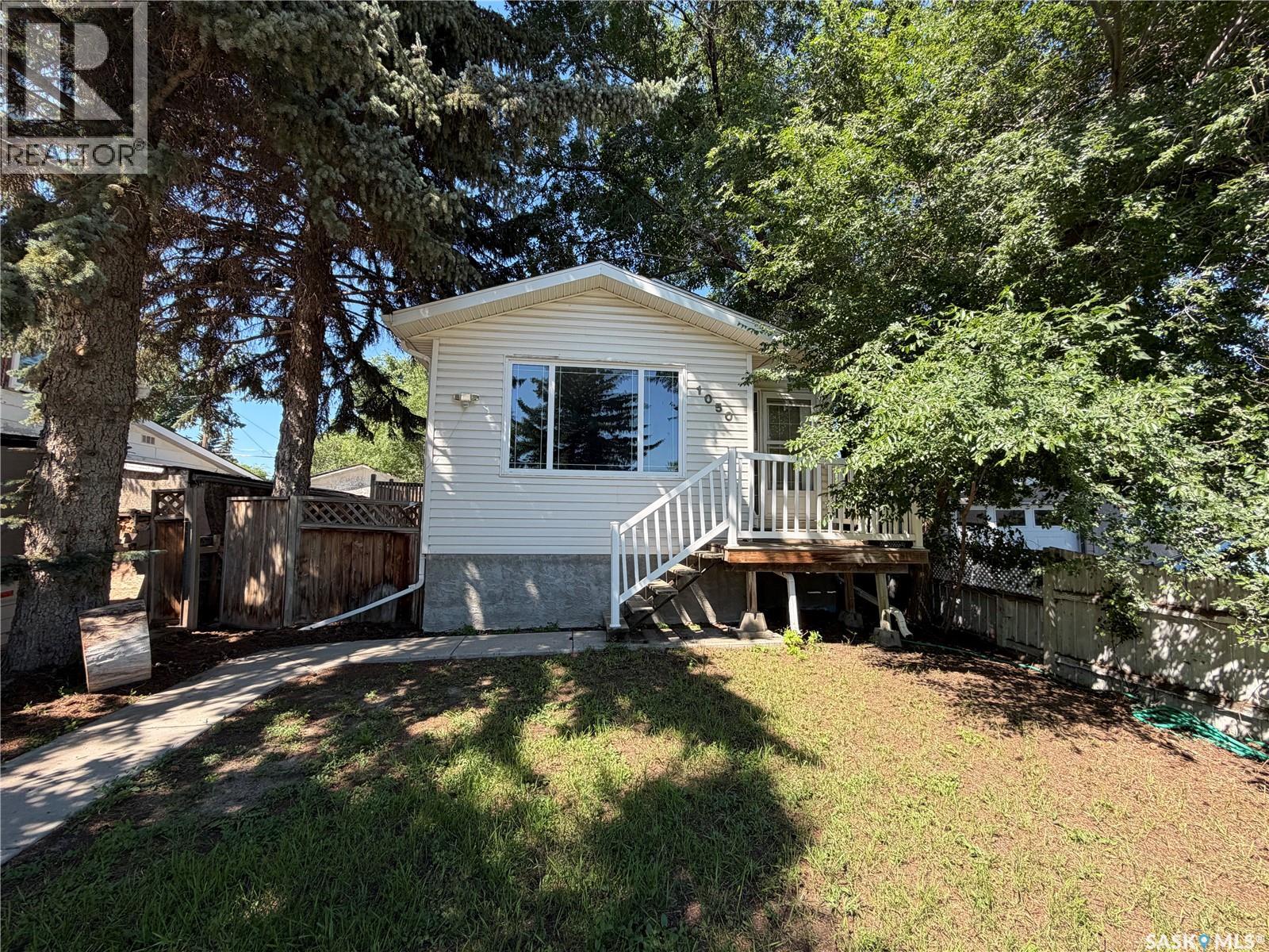 1050 Hochelaga STREET W - 1