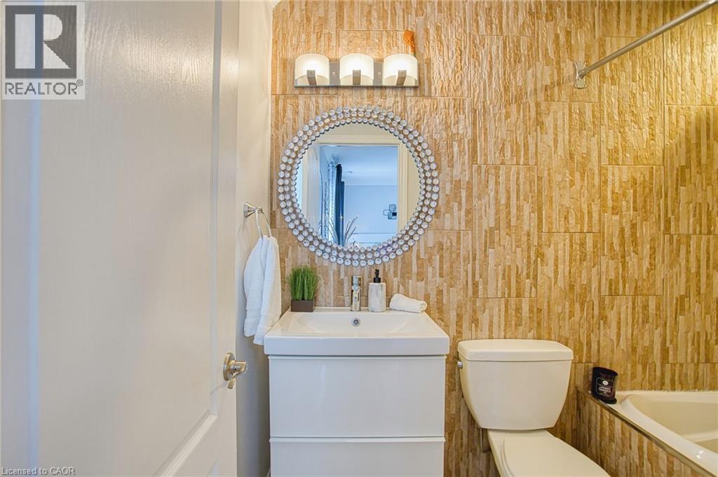 3263 GUYATT Road - 30