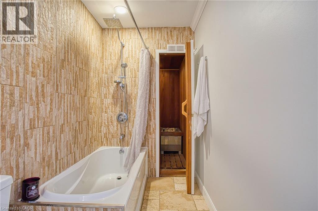 3263 GUYATT Road - 31