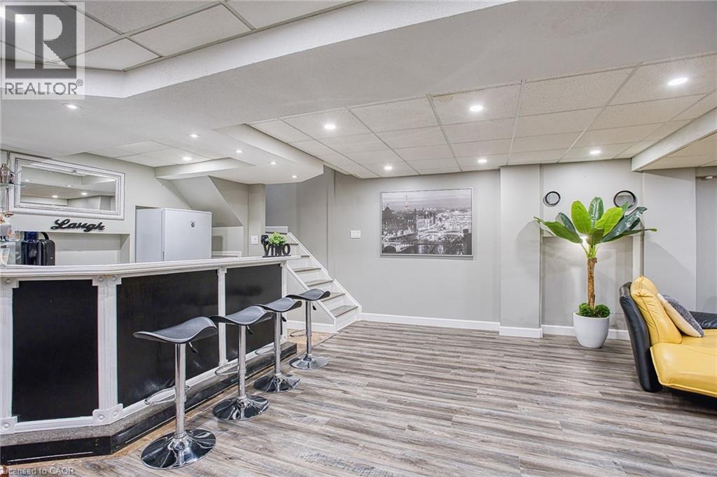 3263 GUYATT Road - 39