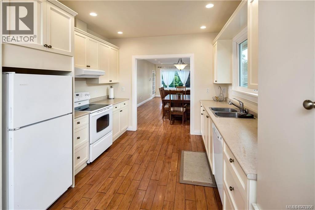 1321 Finlayson St - 8