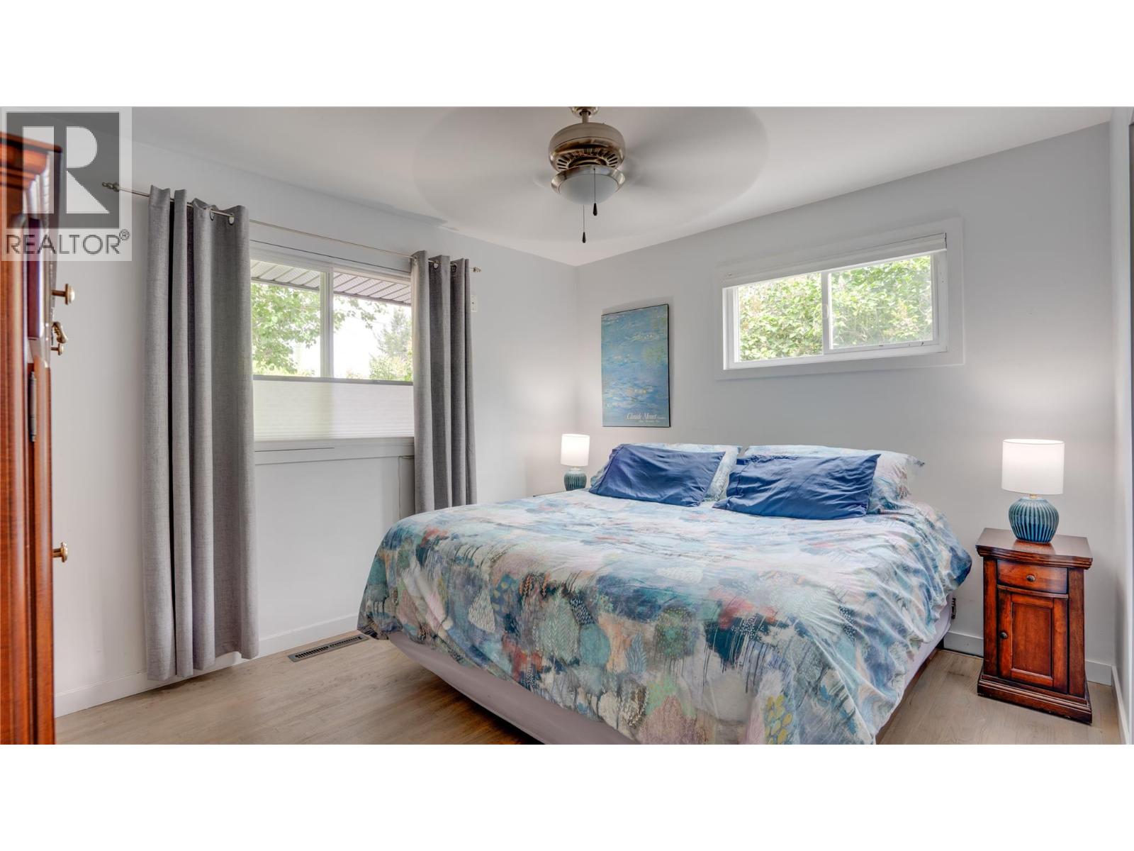 4601 17 Street - Image 11