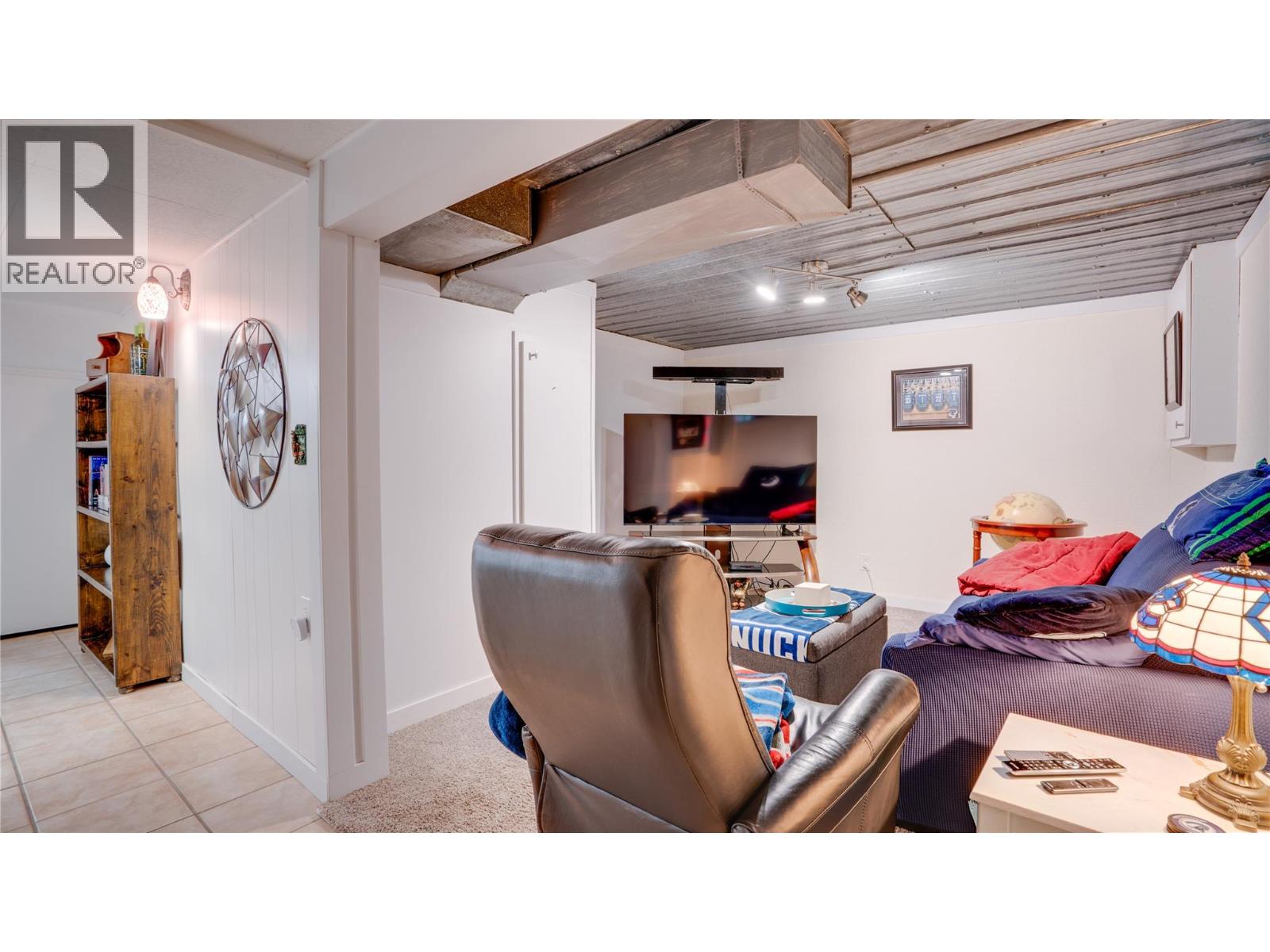 4601 17 Street - Image 23