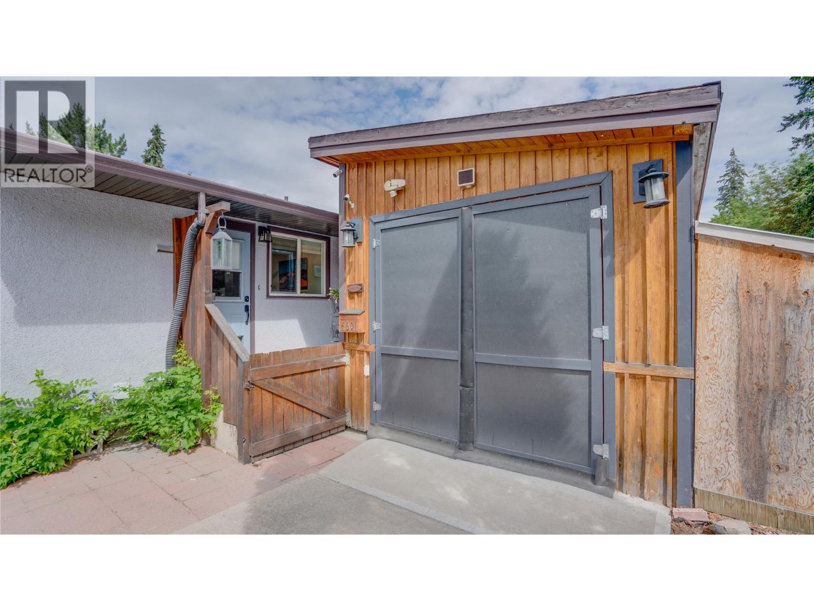 4601 17 Street - Image 24