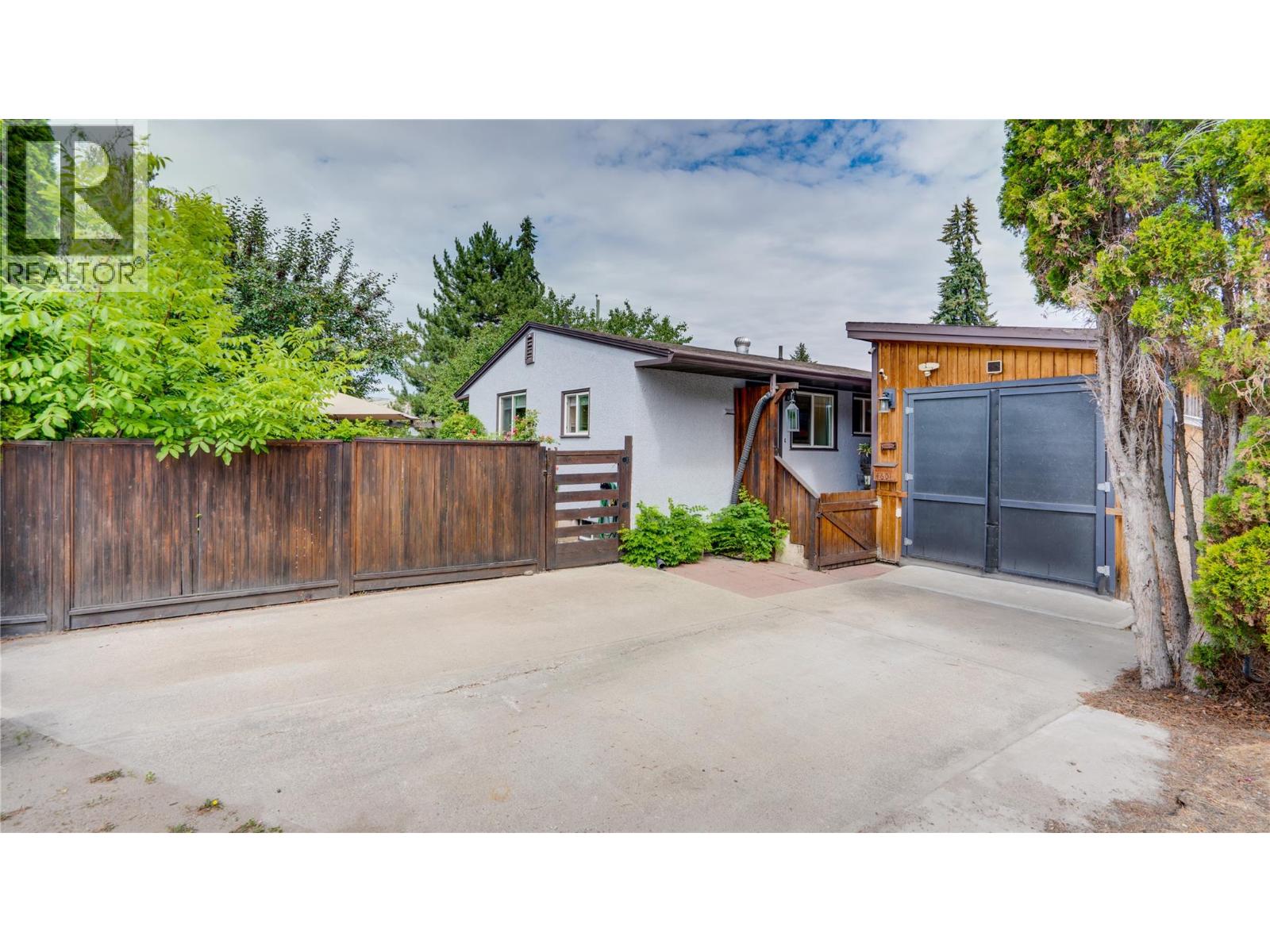 4601 17 Street - Image 25