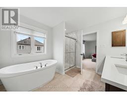 Primary Bedroom - 95 Russet Terrace, Ottawa, ON K2J6E8 Photo 13