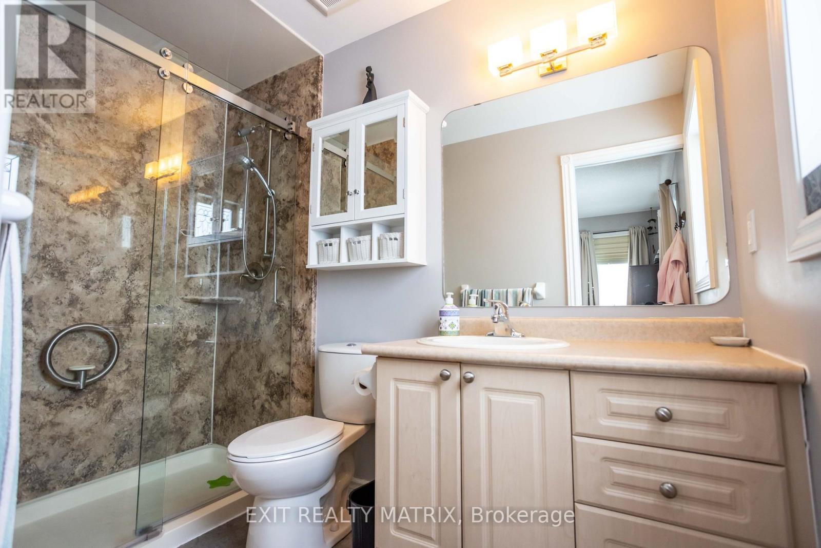 106 LACHAINE STREET - 28