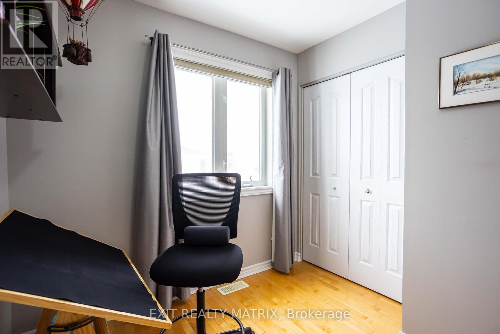 106 LACHAINE STREET - 32