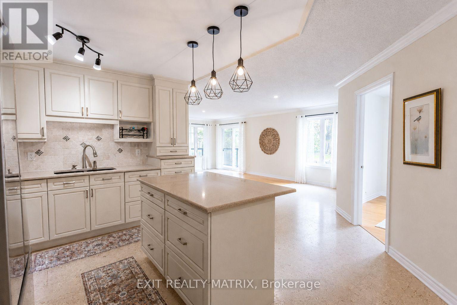 2 Bed, 2 Bath House for Sale in Russell – 104 – 2 WARNER STREET, Russell – MLS# X13567358 - Image 8