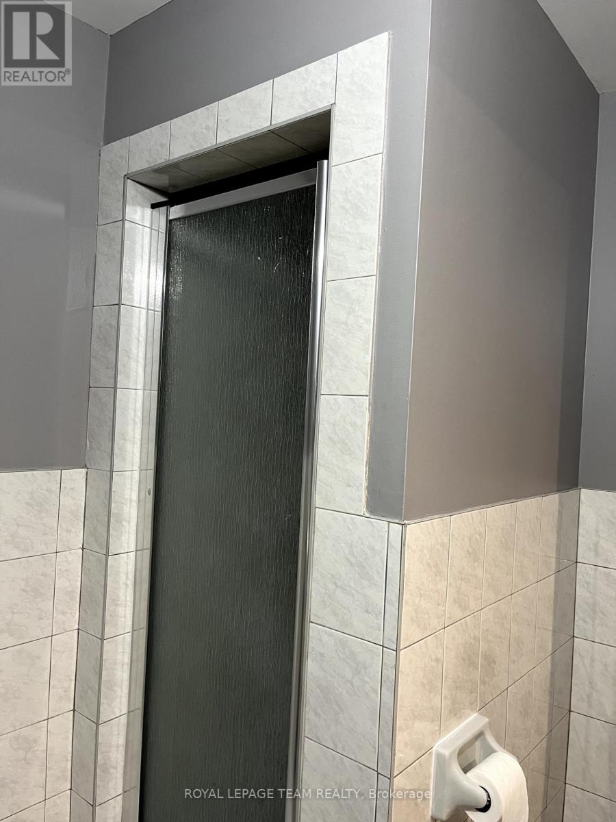 9 TOWER ROAD E - 26
