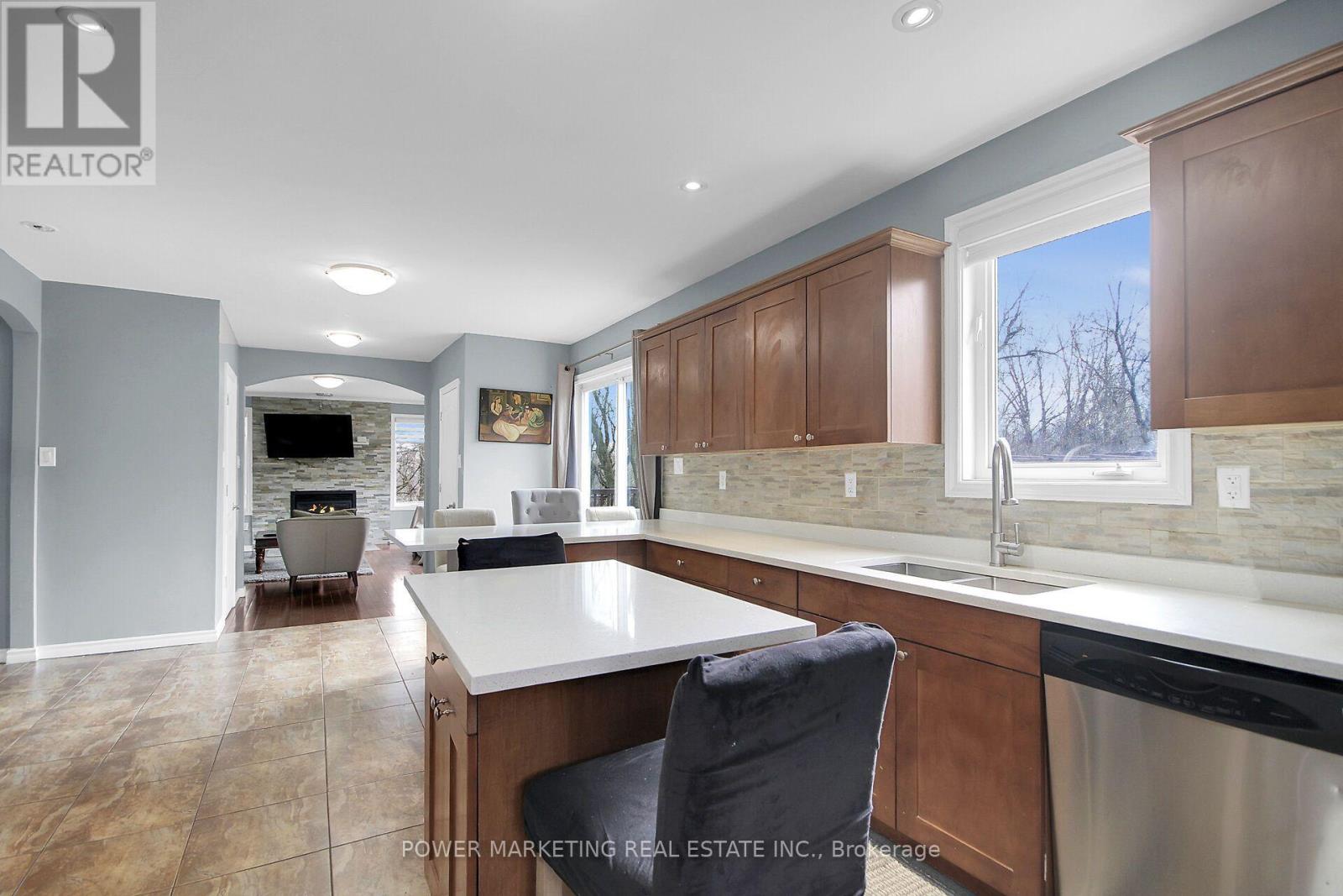 3770 LOUISEIZE ROAD - 16