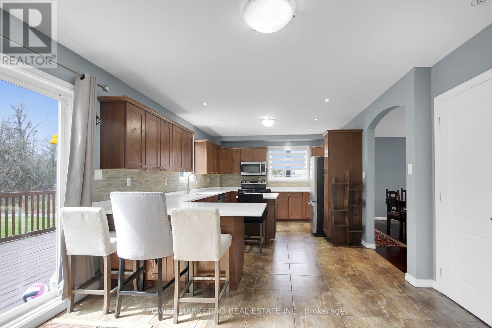 3770 LOUISEIZE ROAD - 5