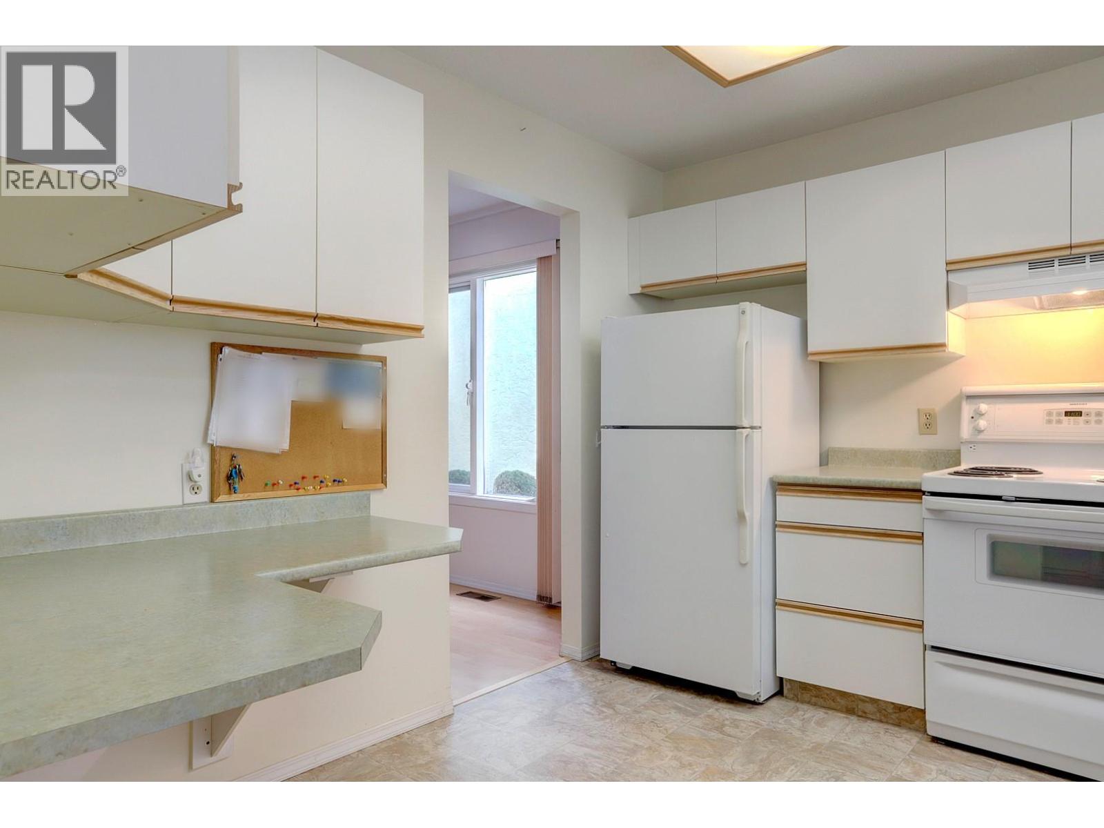 #2 2180 Fletcher Avenue - 7