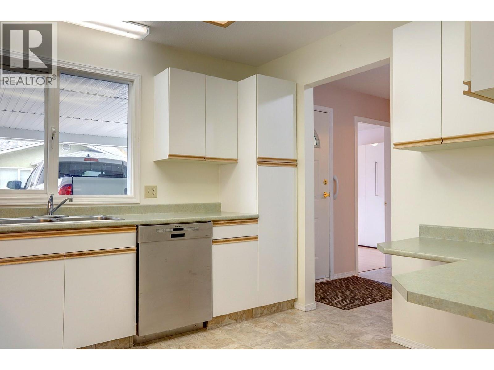#2 2180 Fletcher Avenue - 9