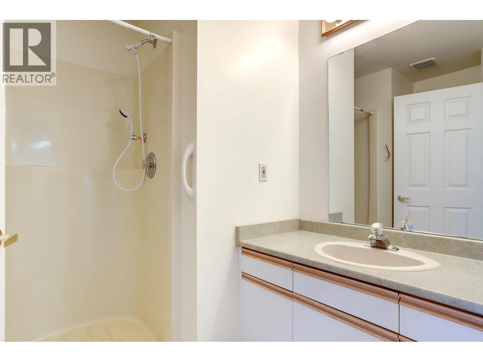 #2 2180 Fletcher Avenue - 35